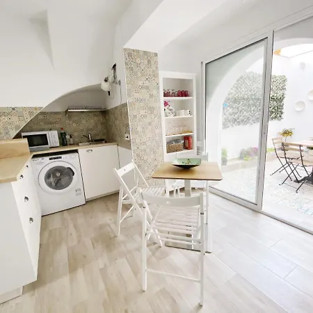 Casa Kalameta אסטפונה