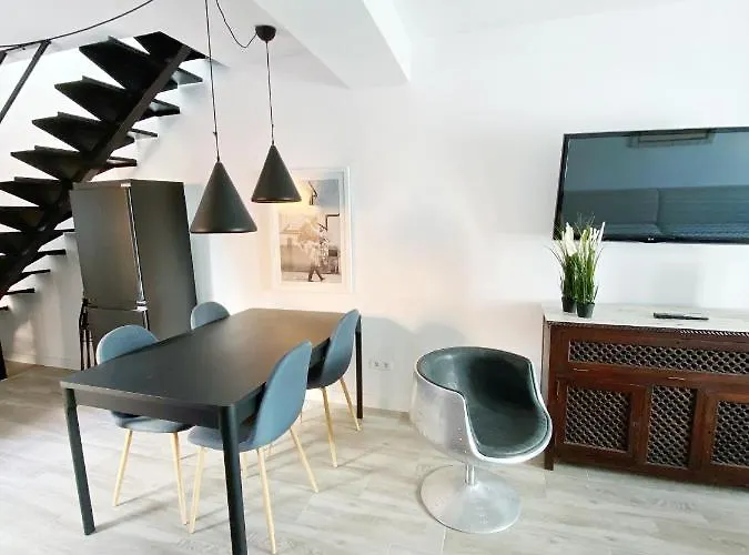 Casa Kalameta * エステポナ