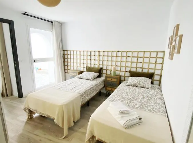 Casa Kalameta * エステポナ